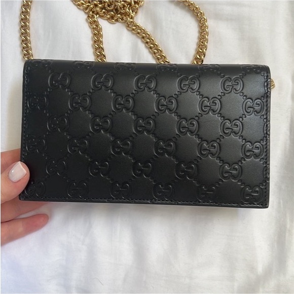 Gucci - Picture 3 of 6